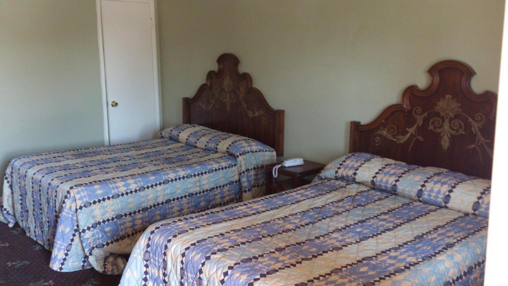 Santa Ana Travel Inn Oda fotoğraf