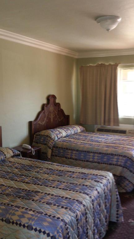 Santa Ana Travel Inn Oda fotoğraf